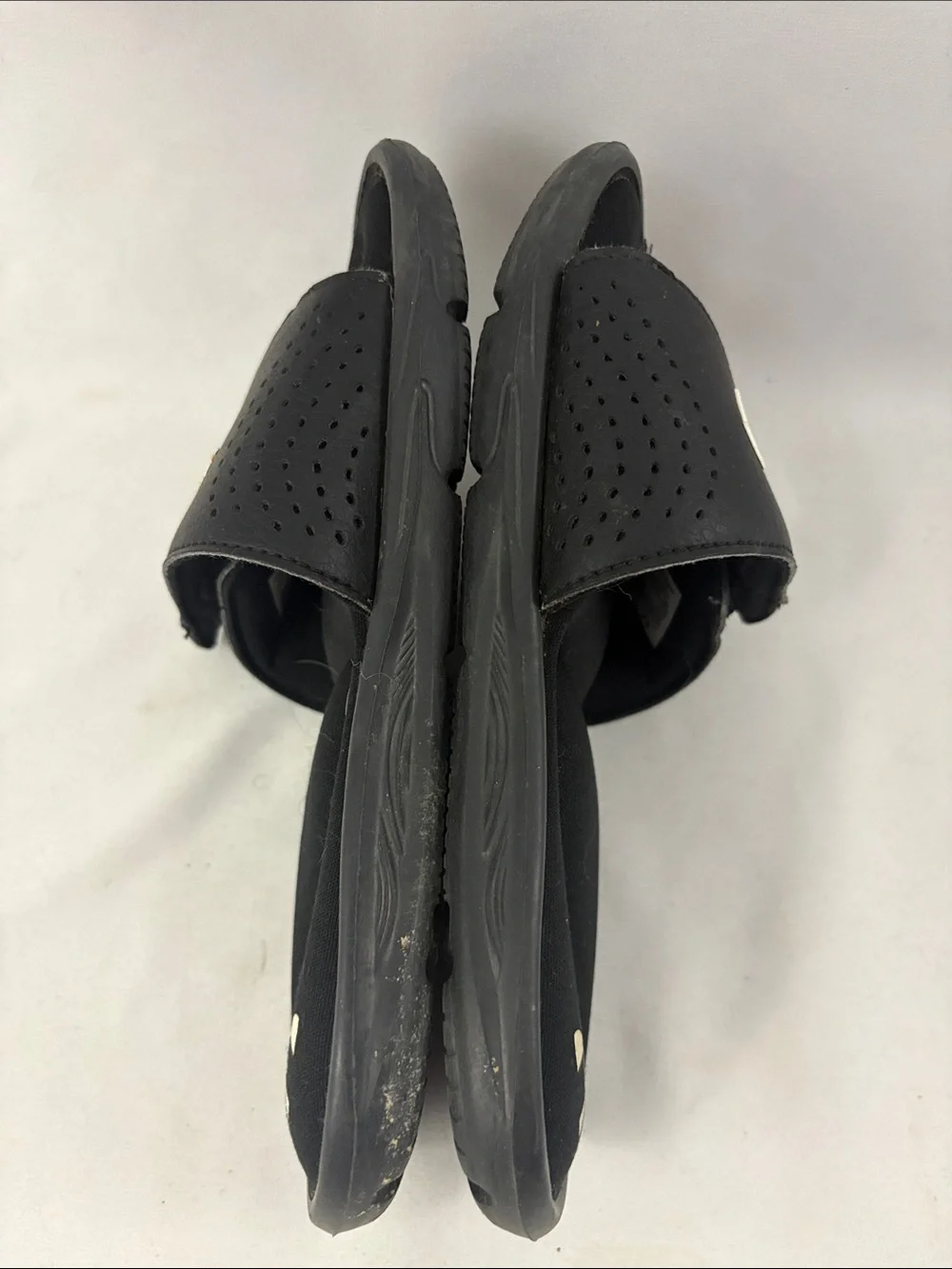 Under Armour Slides Boys Sz 4Y 4D‎ Foam Black White Sandals